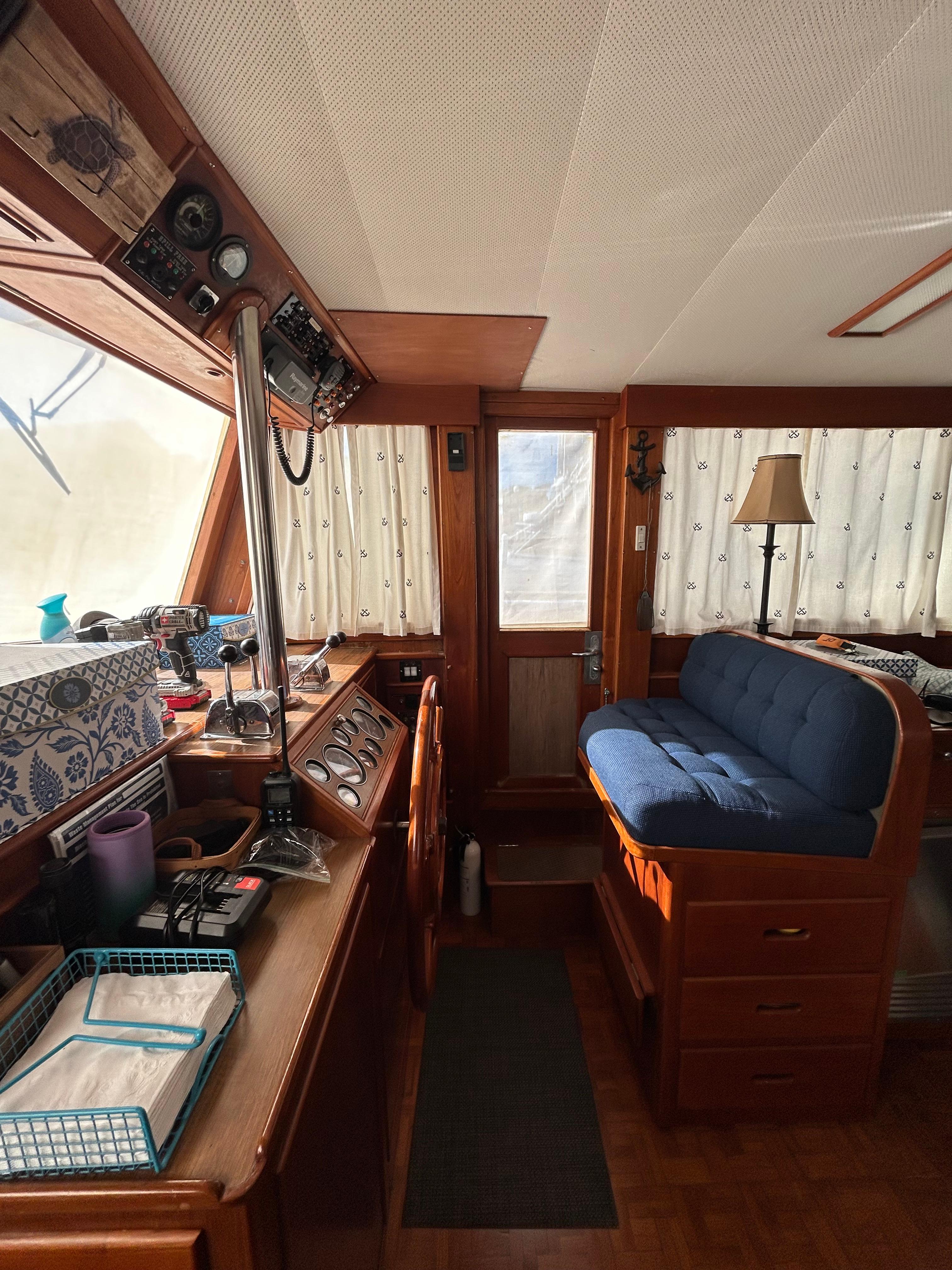 1989 Grand Banks 42 Motoryacht