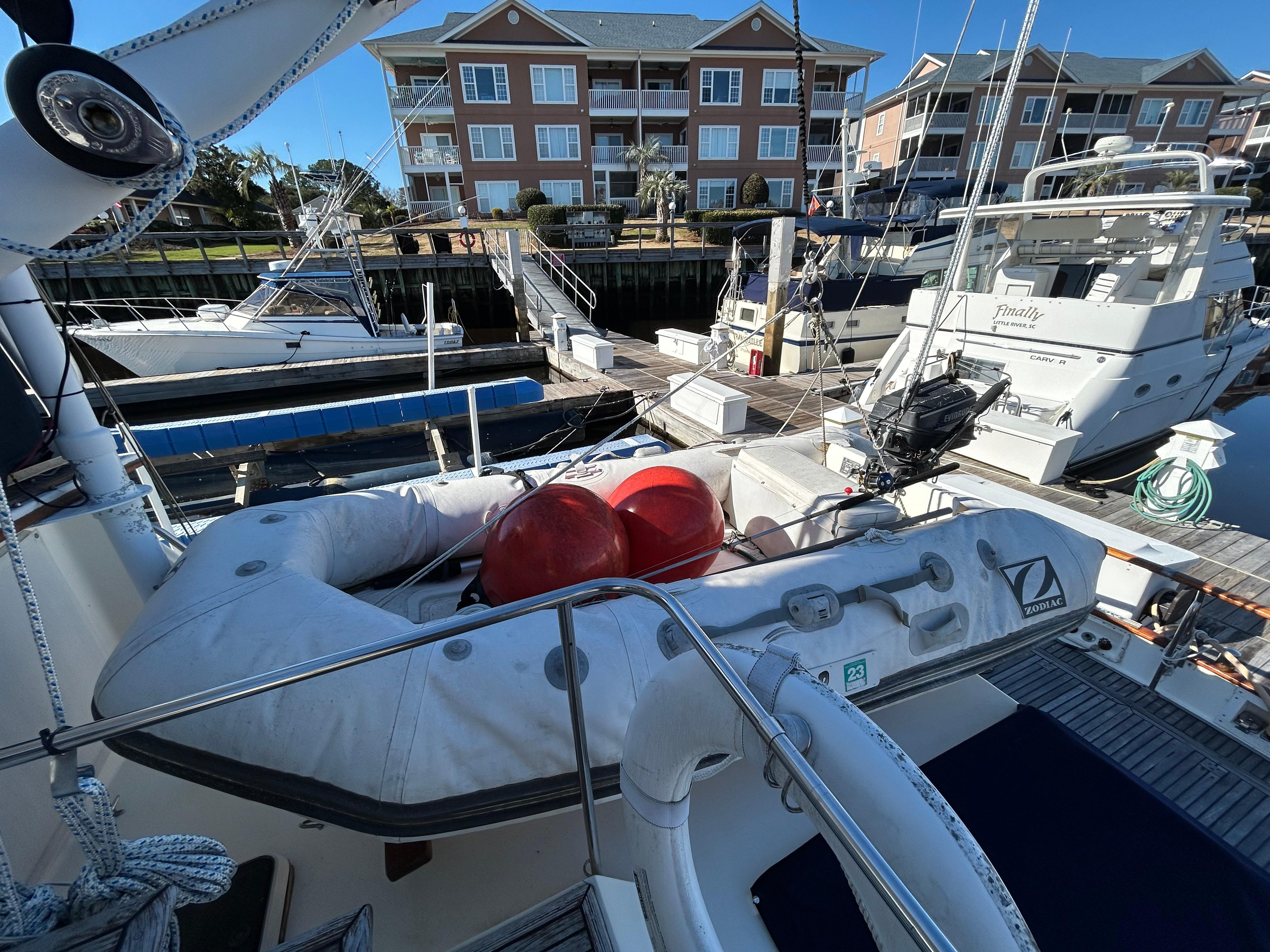 1989 Grand Banks 42 Motoryacht