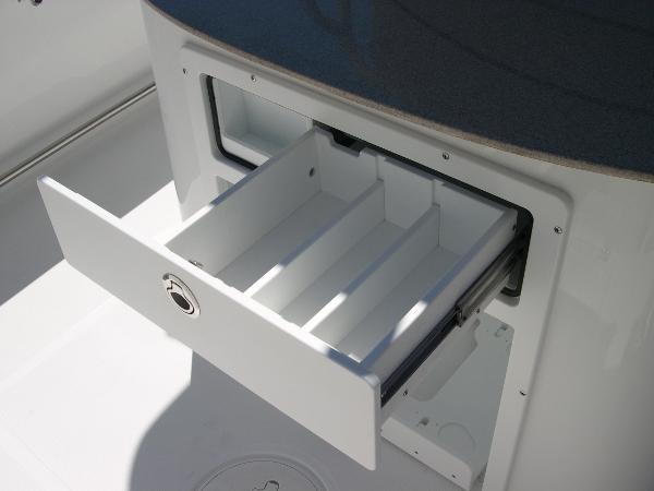 Ultra 305 SE Photo 42