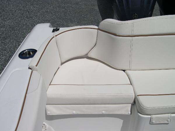 Ultra 305 SE Photo 46