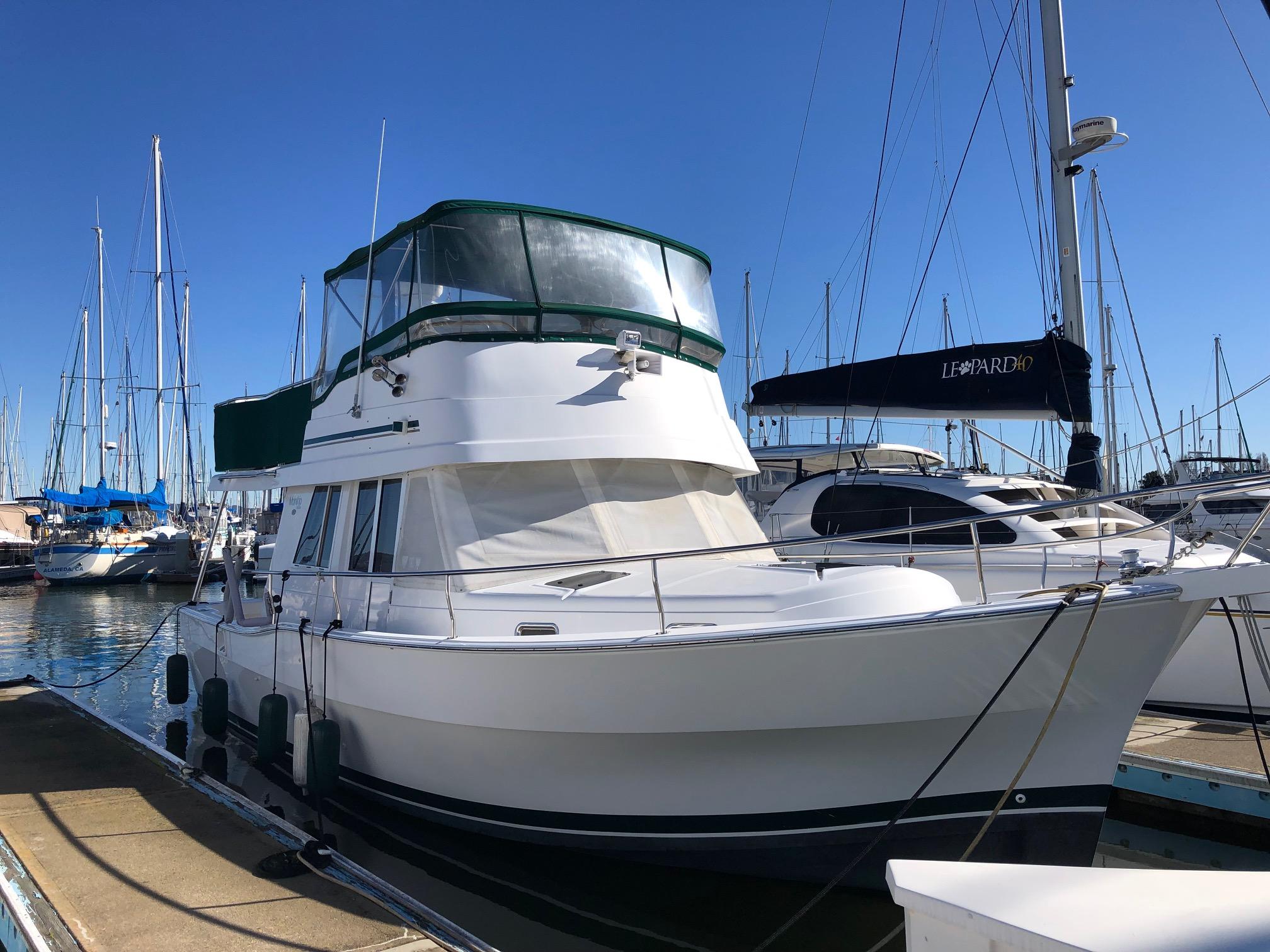 Image of 2002 Mainship 390 Trawler