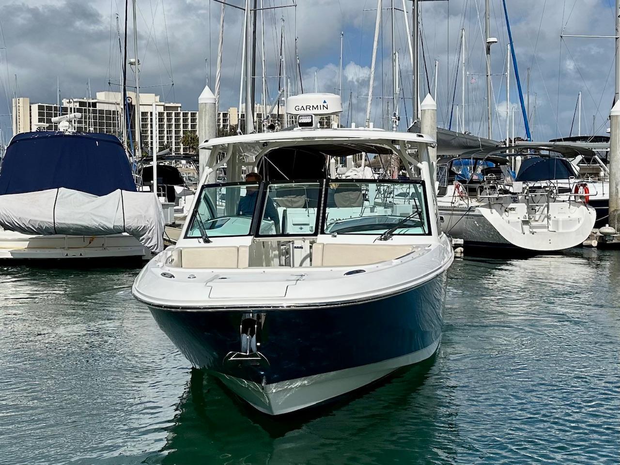 2016 Boston Whaler 320 Vantage #TBJRP0026F inventory image at Sun Country Marine Group, San Diego Harbor Island 2016 Boston Whaler 320 Vantage #TBJRP0026F inventory image at Sun Country Marine Group, San Diego Harbor Island