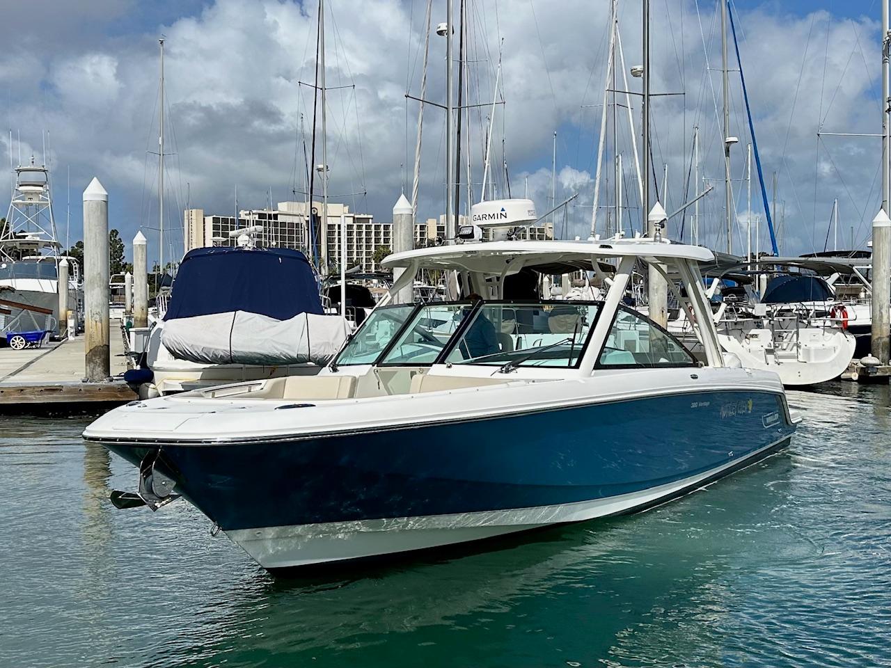 2016 Boston Whaler 320 Vantage #TBJRP0026F inventory image at Sun Country Marine Group, San Diego Harbor Island 2016 Boston Whaler 320 Vantage #TBJRP0026F inventory image at Sun Country Marine Group, San Diego Harbor Island