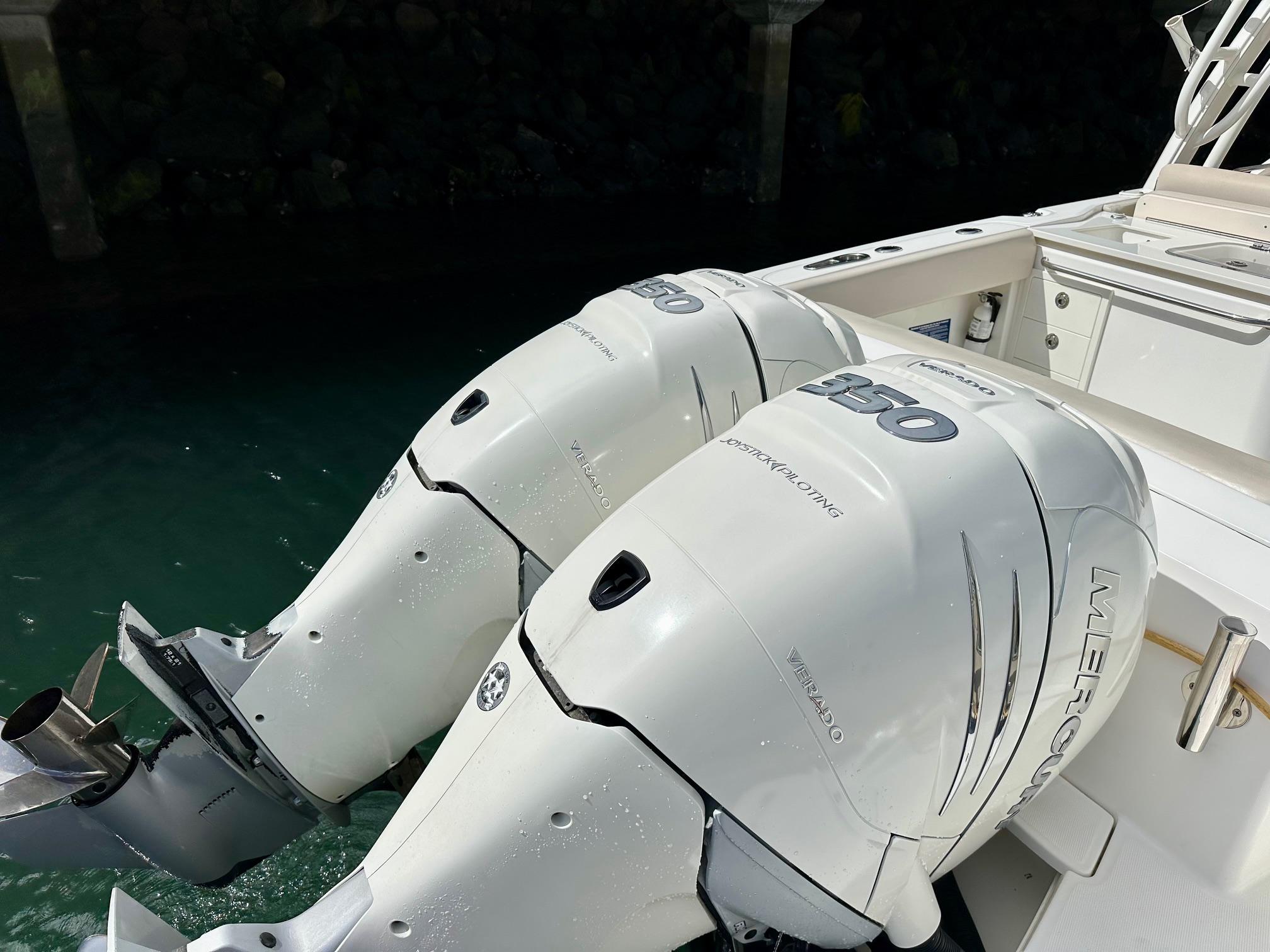 2016 Boston Whaler 320 Vantage #TBJRP0026F inventory image at Sun Country Marine Group, San Diego Harbor Island 2016 Boston Whaler 320 Vantage #TBJRP0026F inventory image at Sun Country Marine Group, San Diego Harbor Island