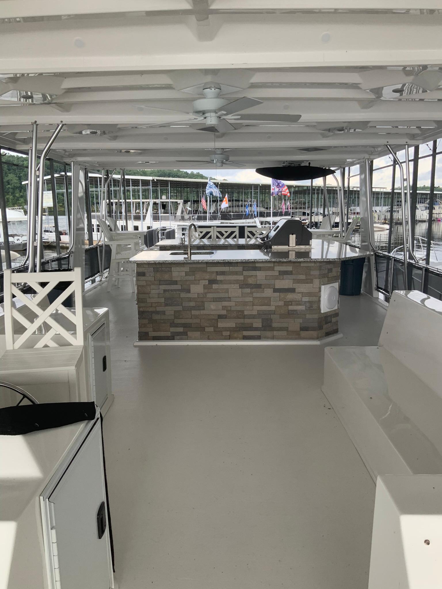 Yacht for Sale 79 Sumerset Yachts Iuka, MS Denison Yacht Sales