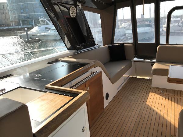 Sealine SC47