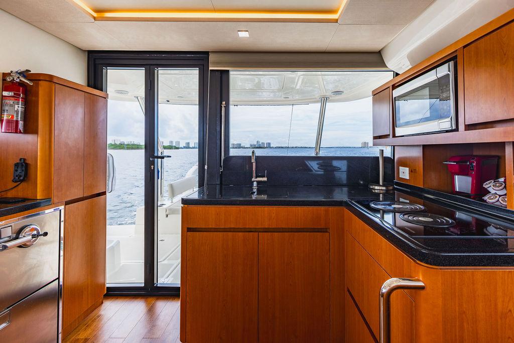 Aquila 44 DOUBLE WIDE II - Galley