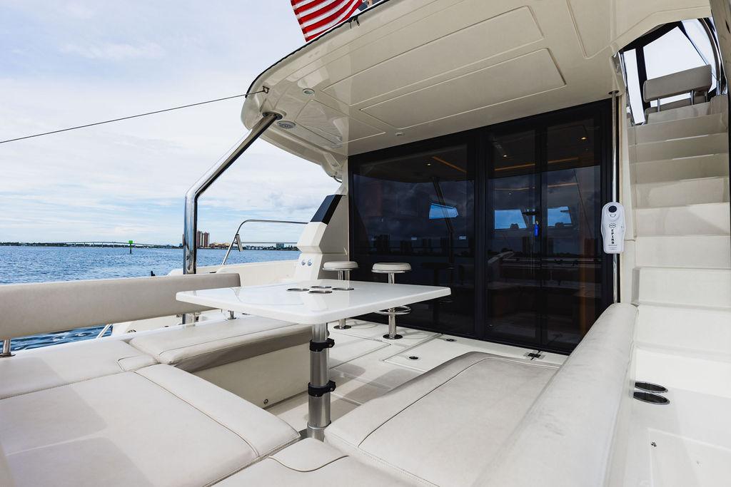 Aquila 44 DOUBLE WIDE II - Aft Deck seating