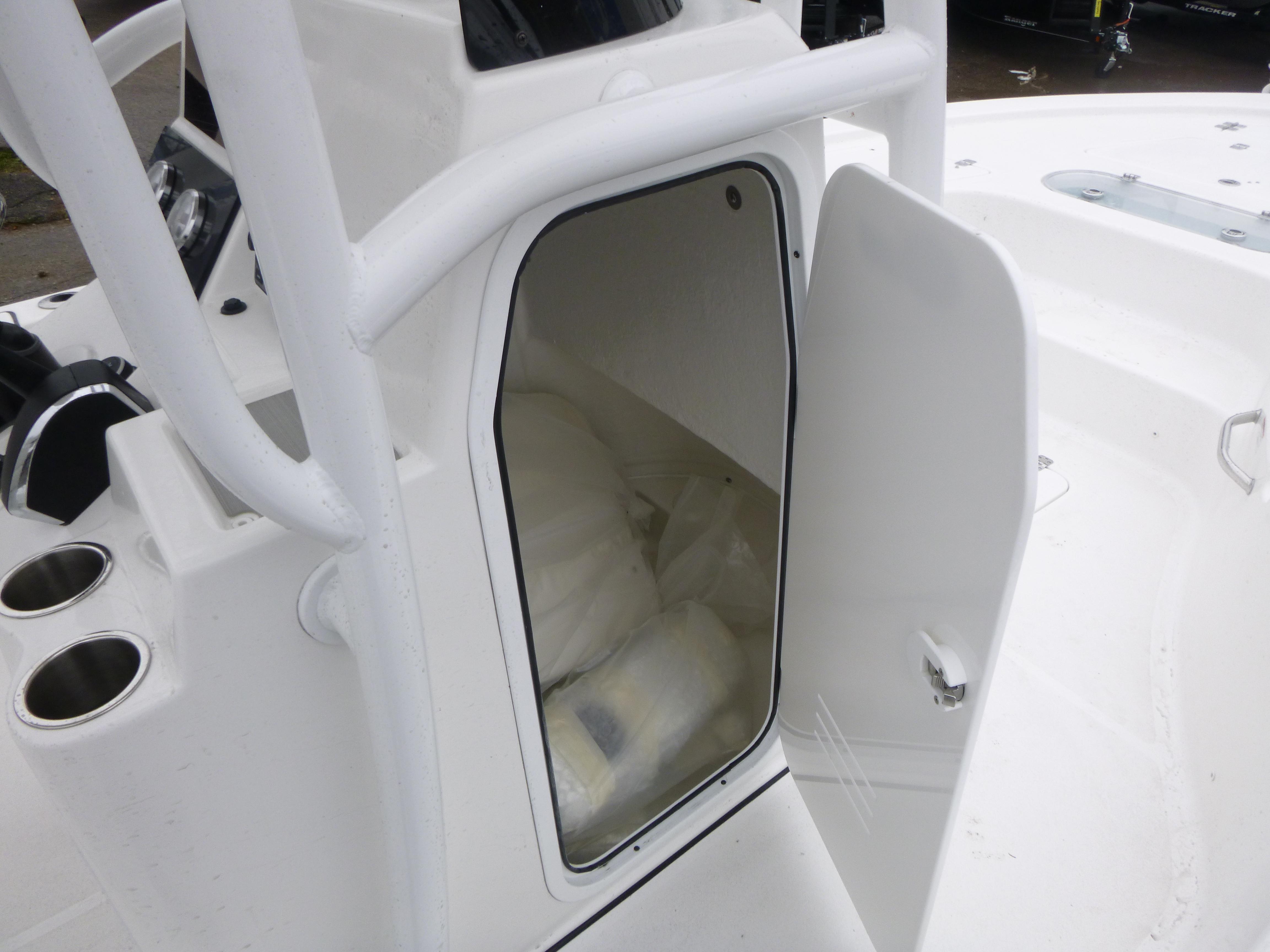 2025 Sea Pro 250 Bay Gallery