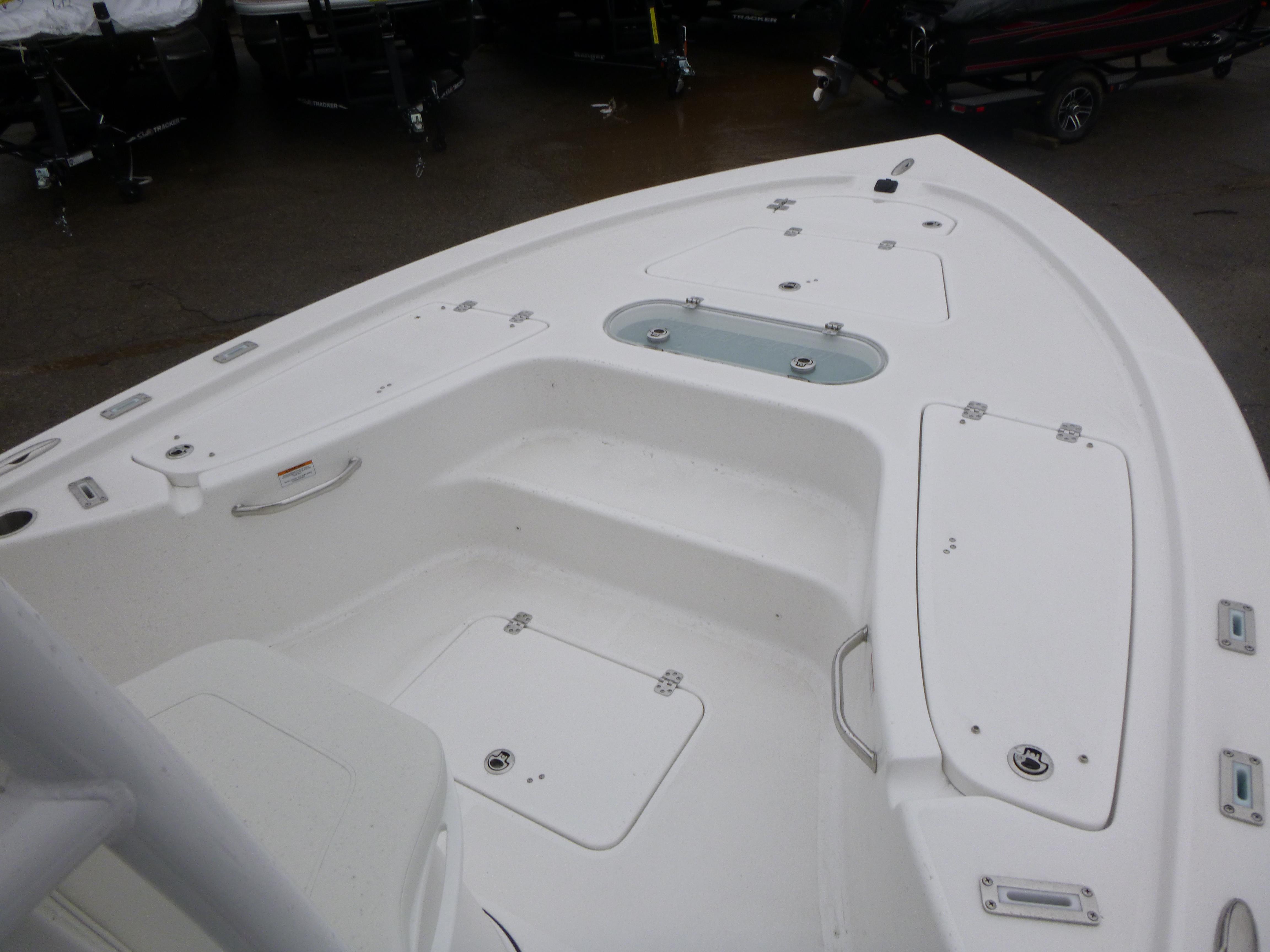 2025 Sea Pro 250 Bay Gallery