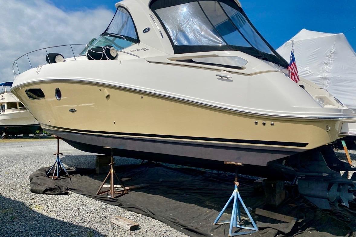 Knot 10 Yacht Sales Knot 10 Yacht Sales