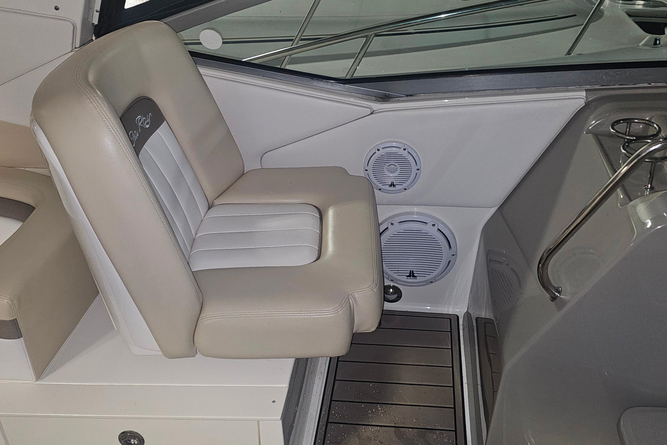 Knot 10 Yacht Sales Knot 10 Yacht Sales