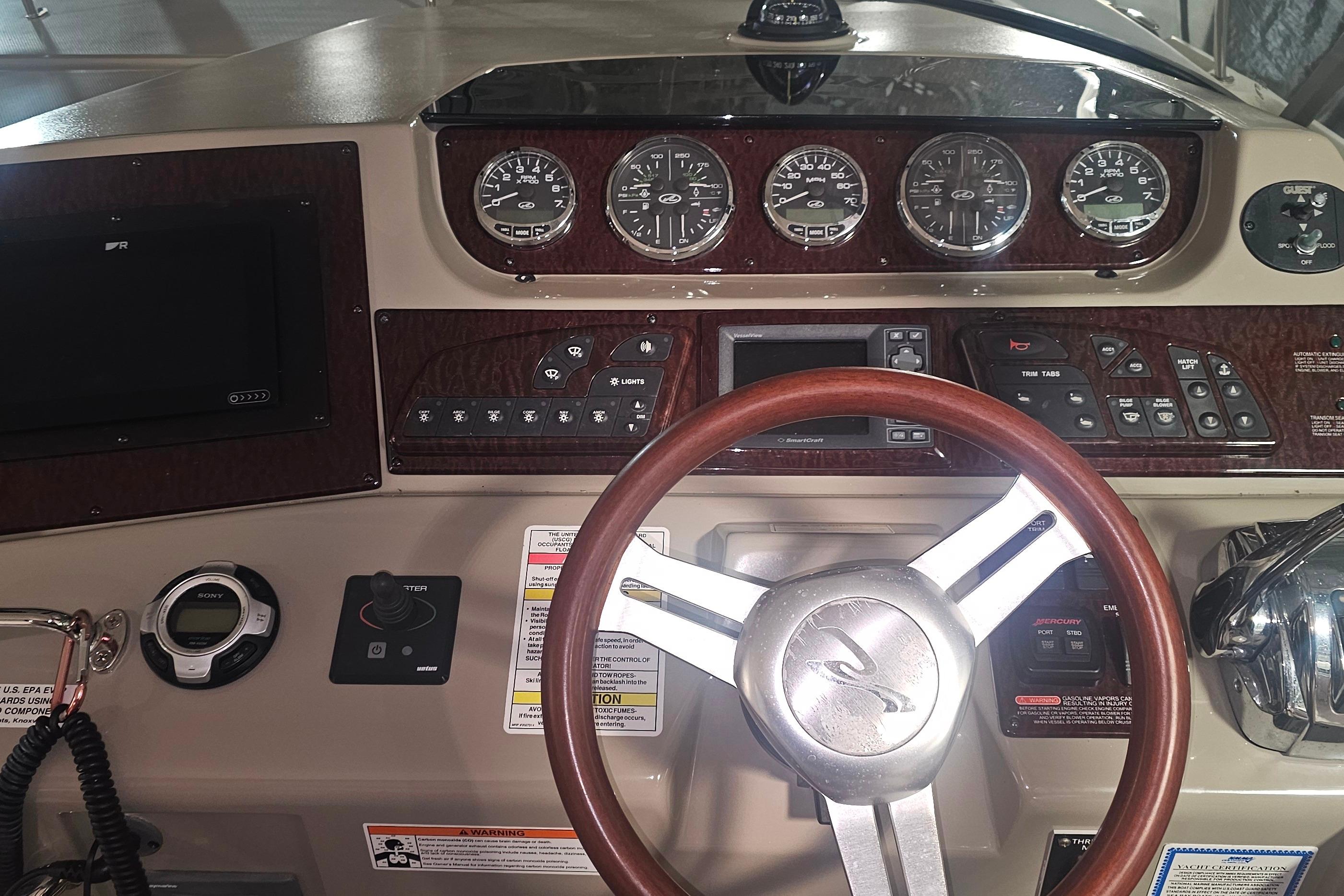 Knot 10 Yacht Sales Knot 10 Yacht Sales