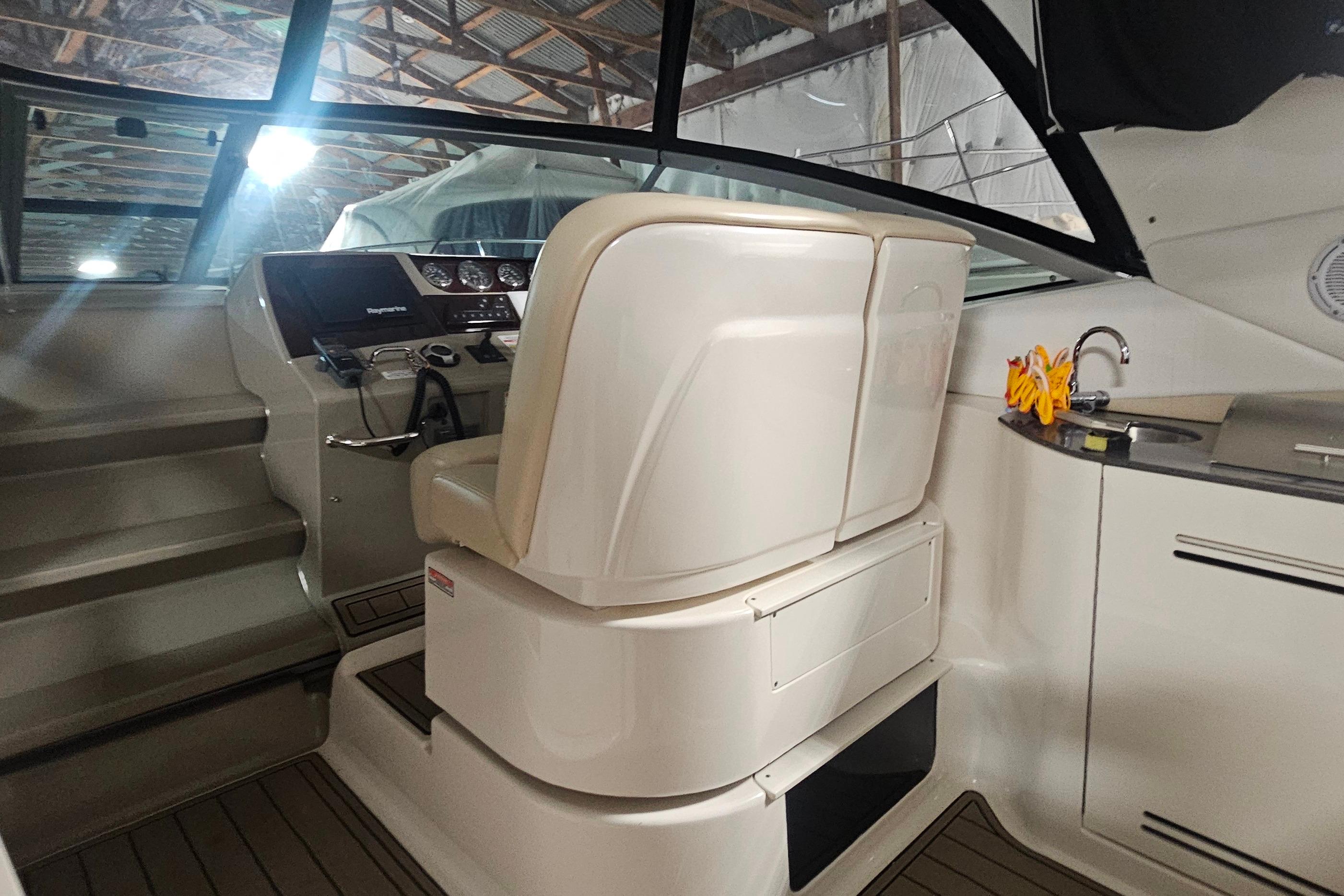 Knot 10 Yacht Sales Knot 10 Yacht Sales