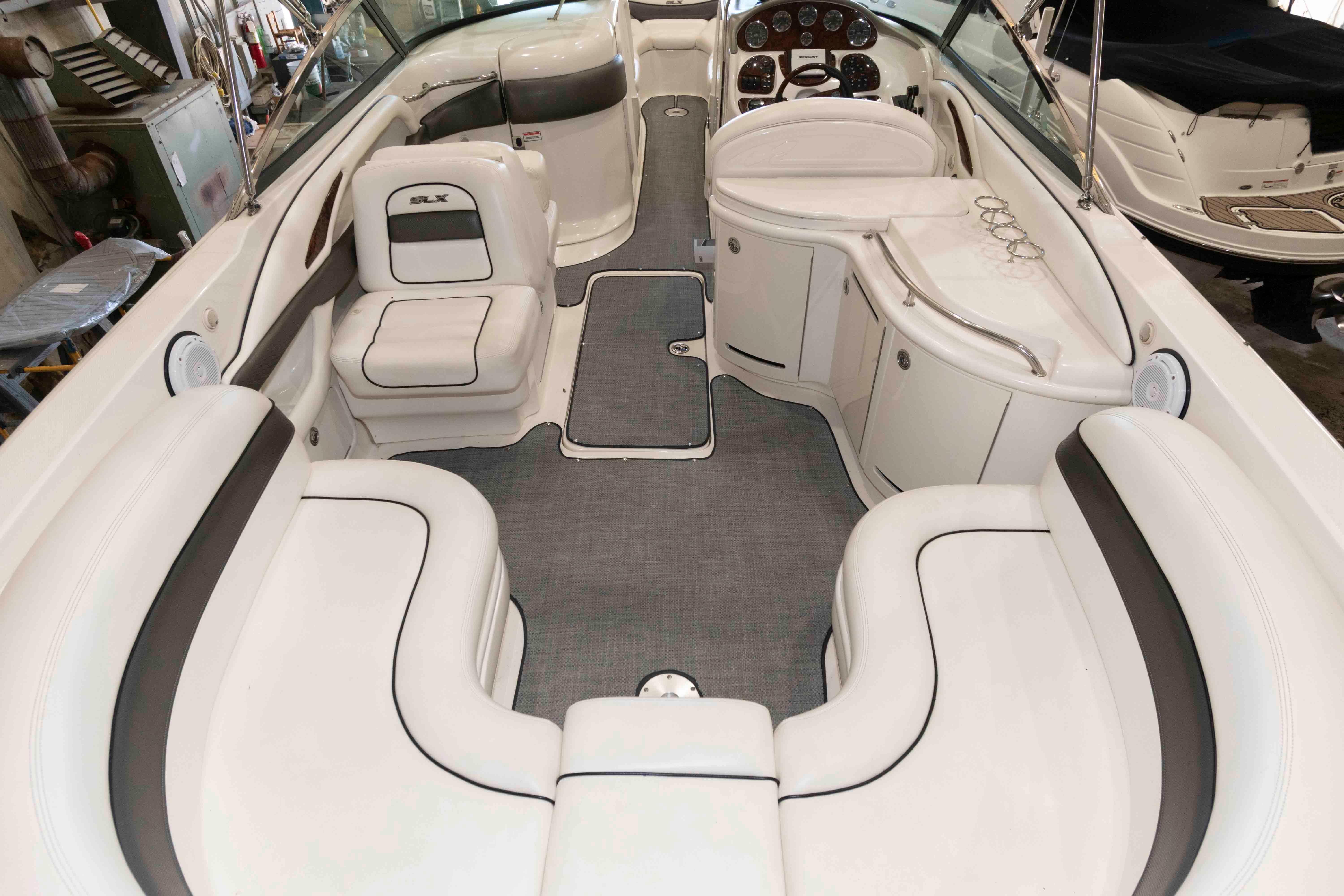 M 10467 EF Knot 10 Yacht Sales M 10467 EF Knot 10 Yacht Sales