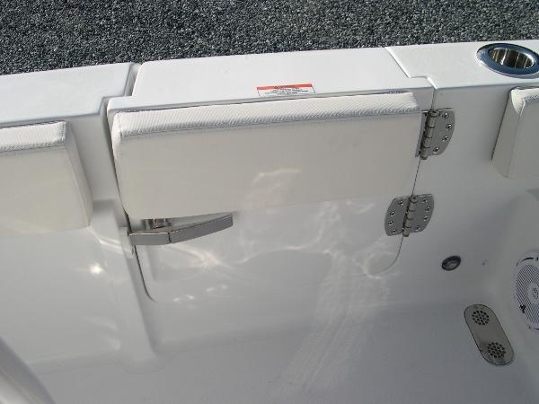 Escape 25 Photo 41