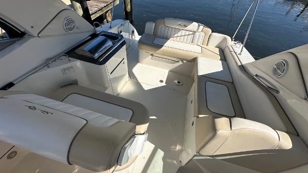 31' Sea Ray, Listing Number 100915869, - Photo No. 9