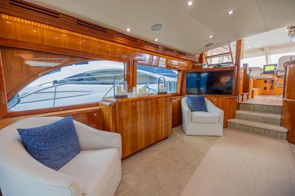2006-hatteras-64-motor-yacht-power-9790354-20250512040556214-1_XLARGE