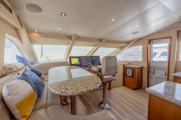 2006-hatteras-64-motor-yacht-power-9790354-20250512040603246-1_XLARGE