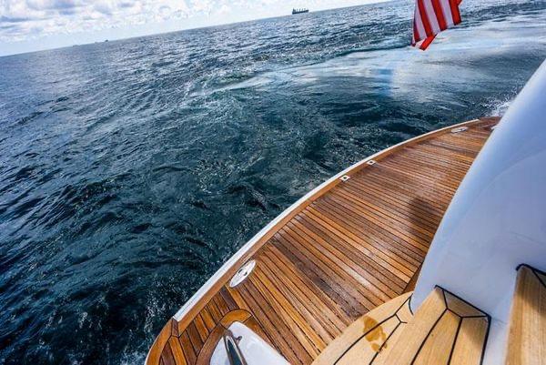 2006-hatteras-64-motor-yacht-power-9790354-20250512040628467-1_XLARGE