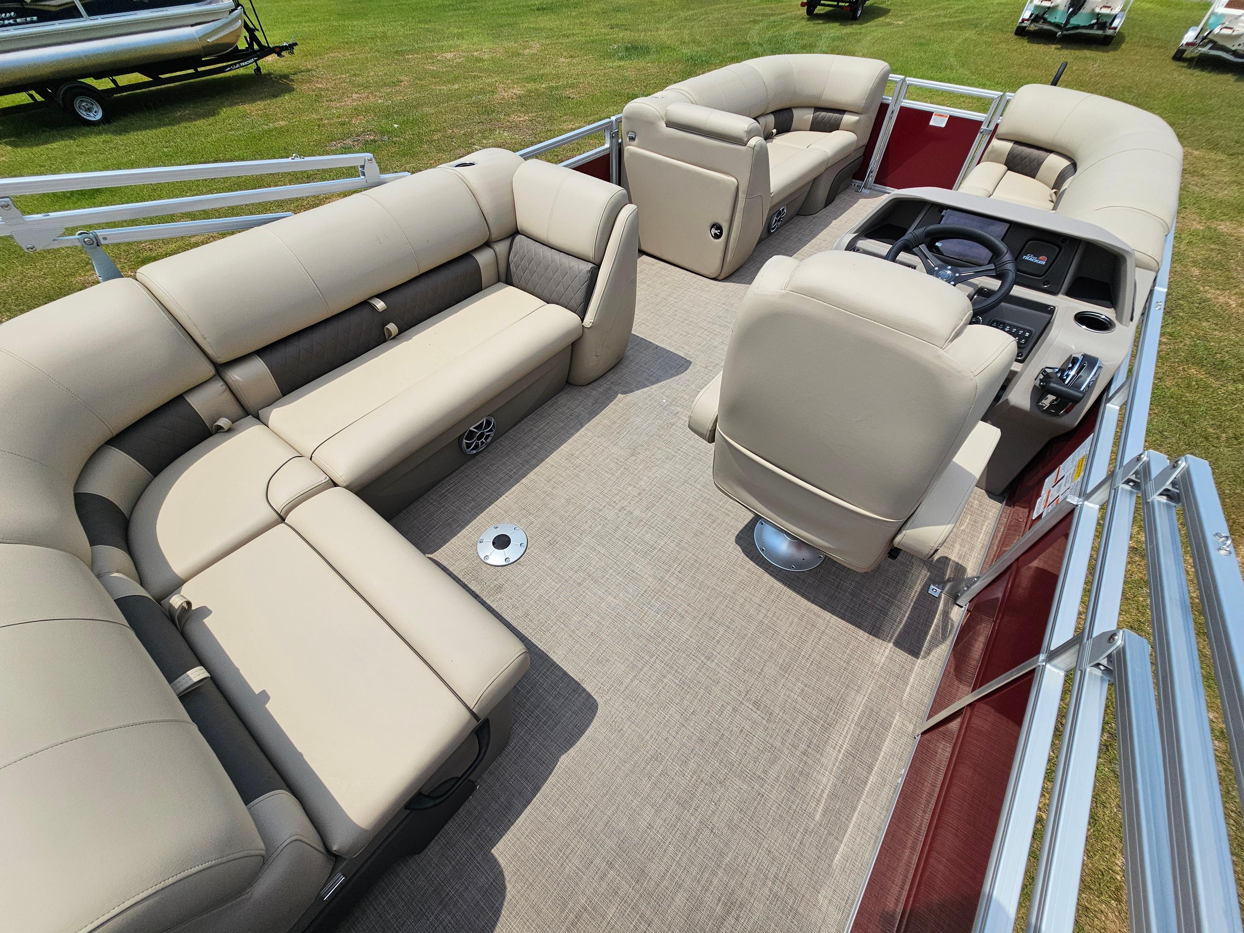 2024 Sun Tracker Party Barge® 20 DLX