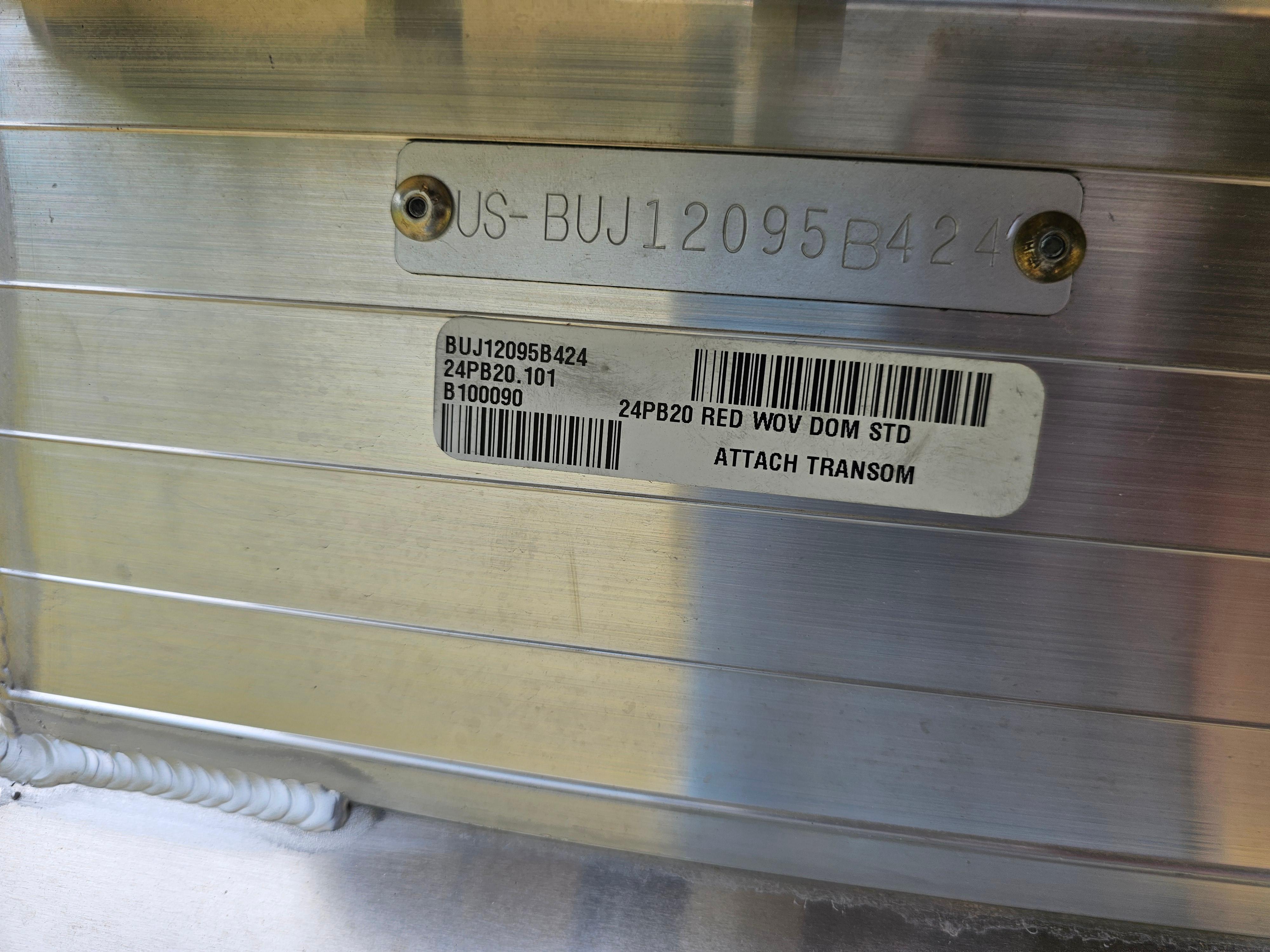 2024 Sun Tracker Party Barge® 20 DLX