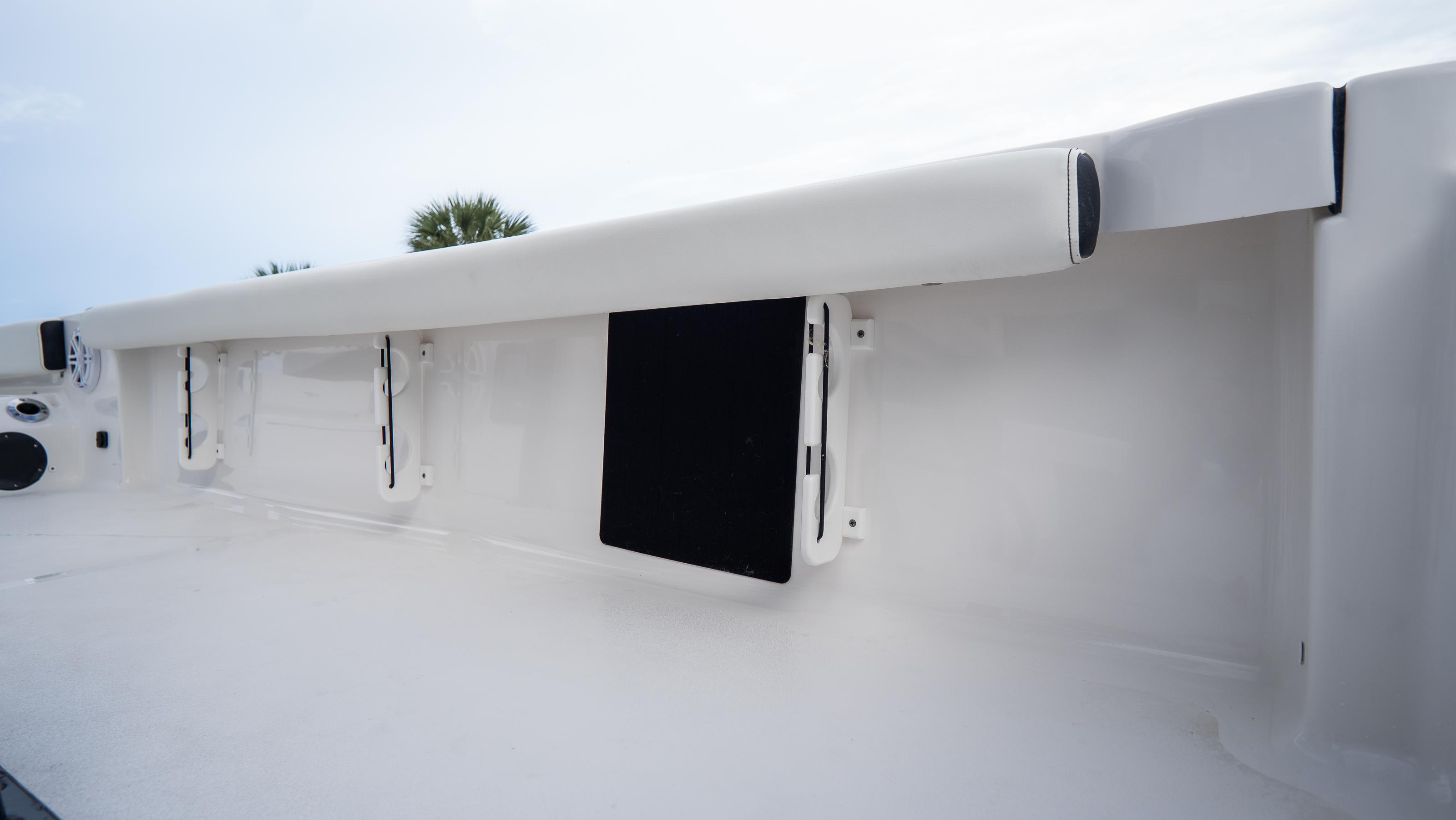 2023-tidewater-2300-carolina-bay-power-9520357-20240910133633357-1_XLARGE