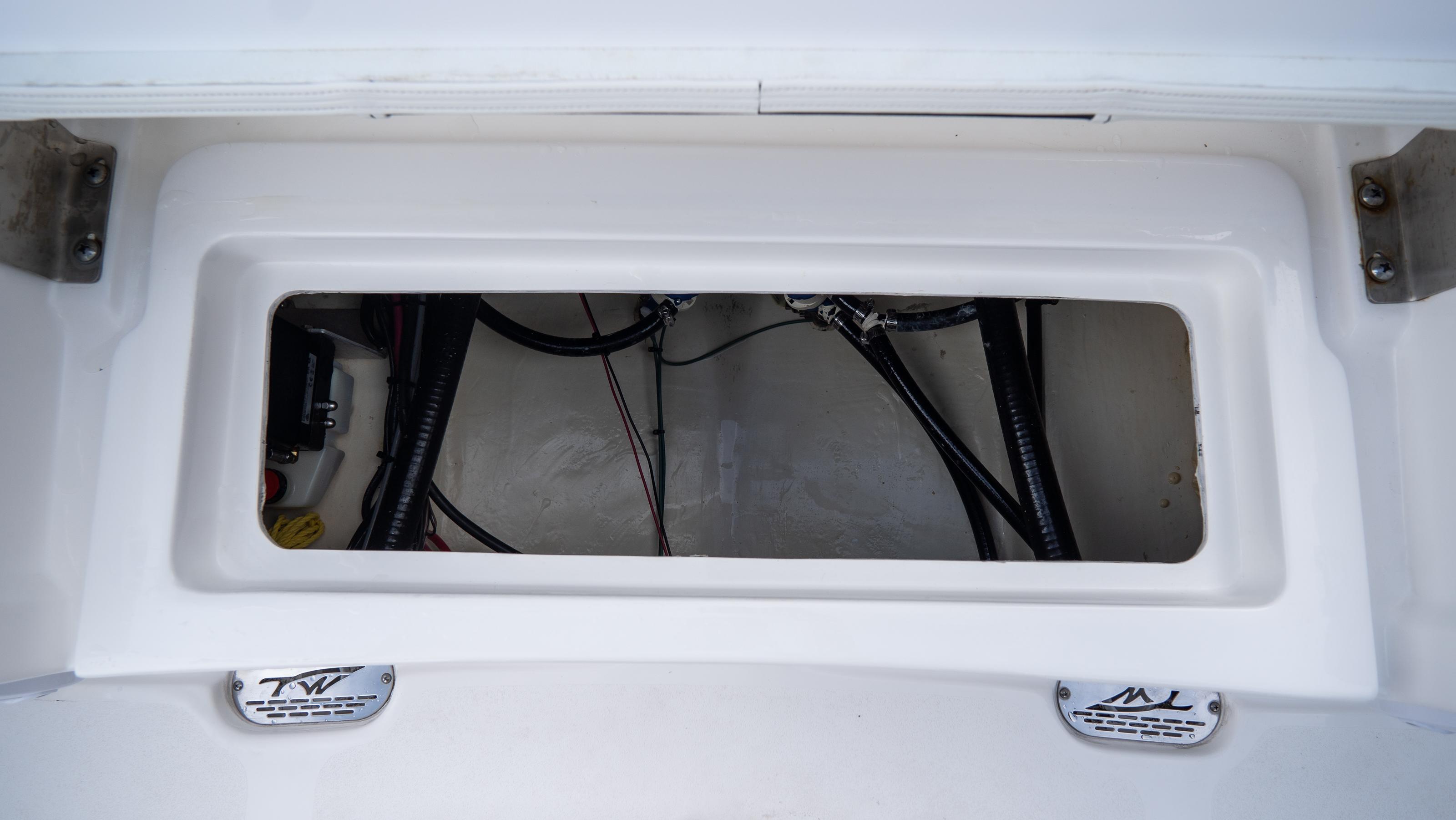 2023-tidewater-2300-carolina-bay-power-9520357-20240910133649699-1_XLARGE