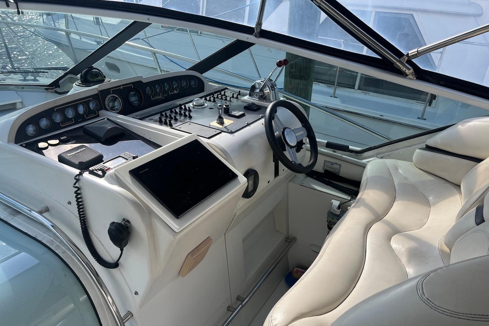 FL 10583 WT Knot 10 Yacht Sales FL 10583 WT Knot 10 Yacht Sales