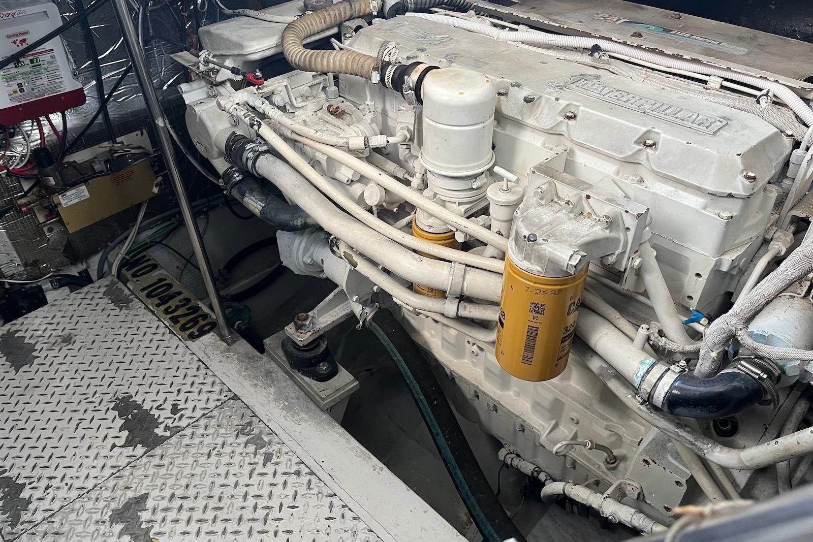 FL 10583 WT Knot 10 Yacht Sales FL 10583 WT Knot 10 Yacht Sales