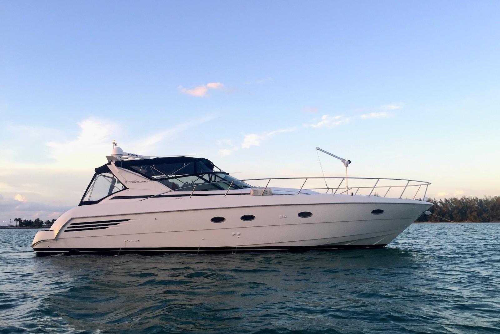 FL 10583 WT Knot 10 Yacht Sales FL 10583 WT Knot 10 Yacht Sales