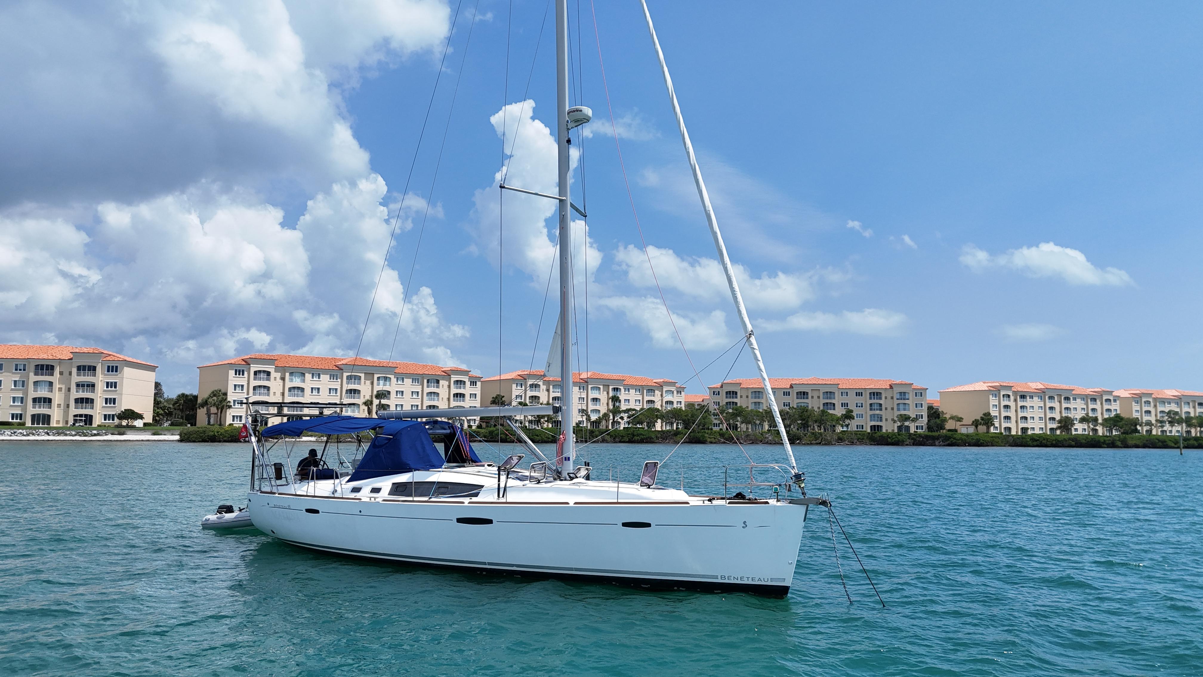 Yacht Photos Pics