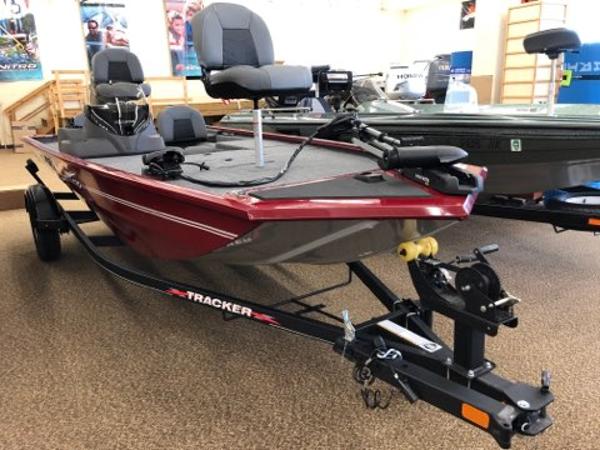 2022 Tracker Boats boat for sale, model of the boat is Pro 170 & Image # 1 of 13