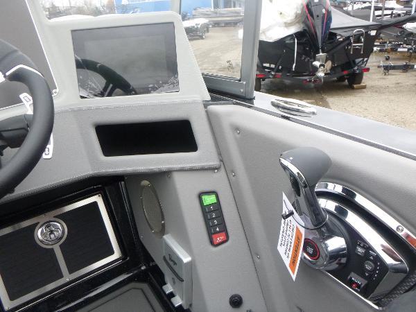 2025 Ranger 622FS Pro Gallery