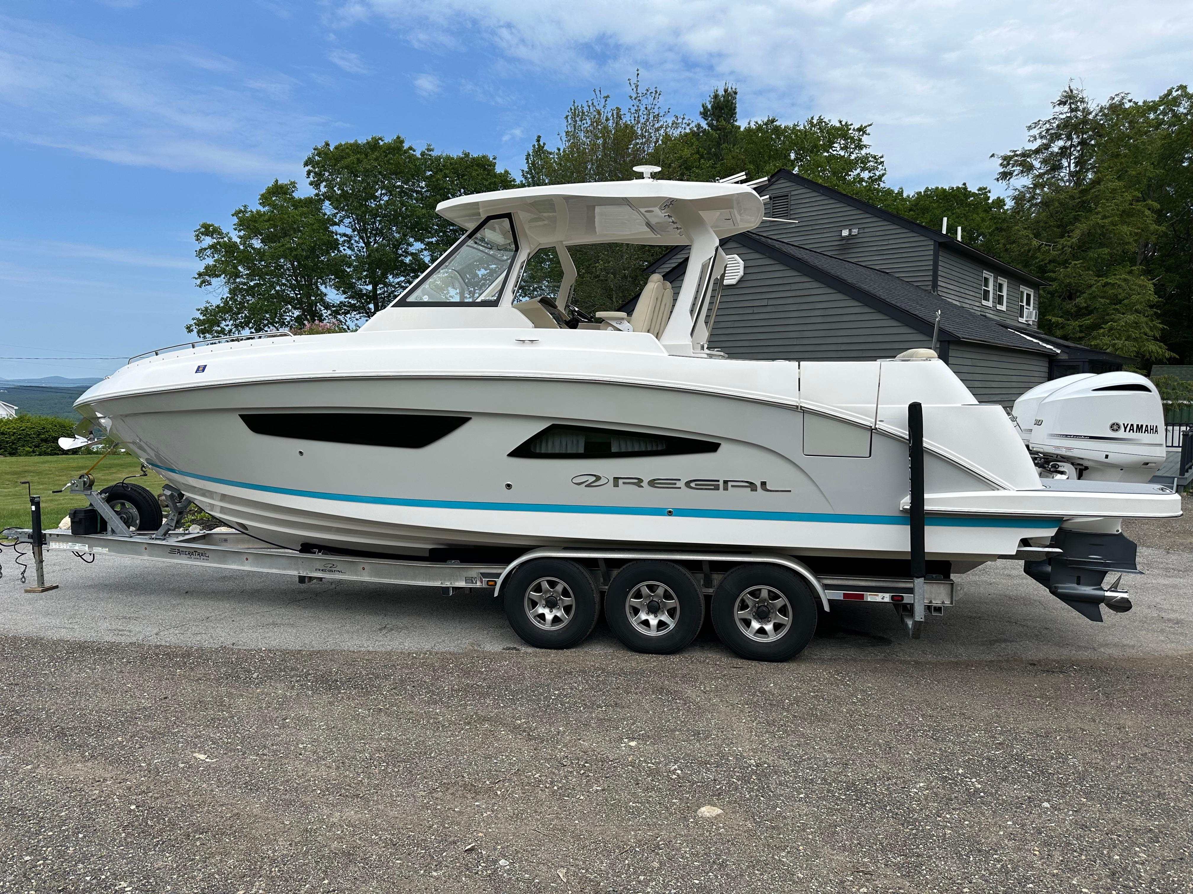 2019 Regal 33 SAV