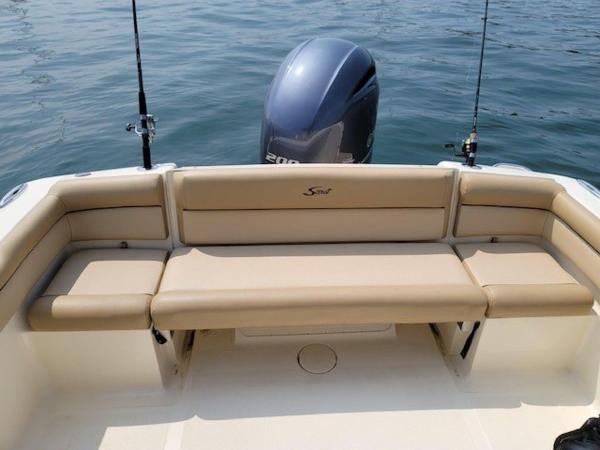 2018 Scout boat for sale, model of the boat is 225 dorado & Image # 5 of 10