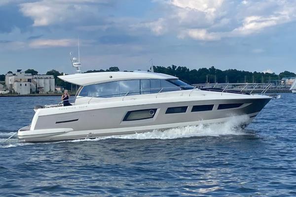 Photo of 2015 Prestige 50'