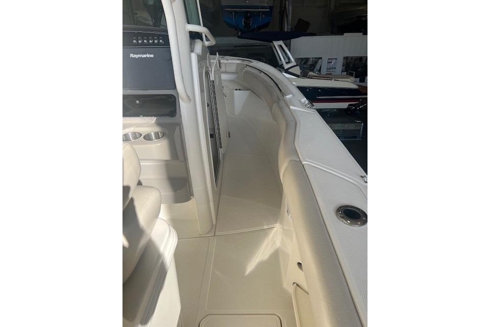 2017 Boston Whaler 280 Outrage interior with sleek design and modern features.