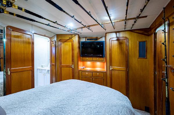60' Ocean Yachts, Listing Number 100884329, - Photo No. 64