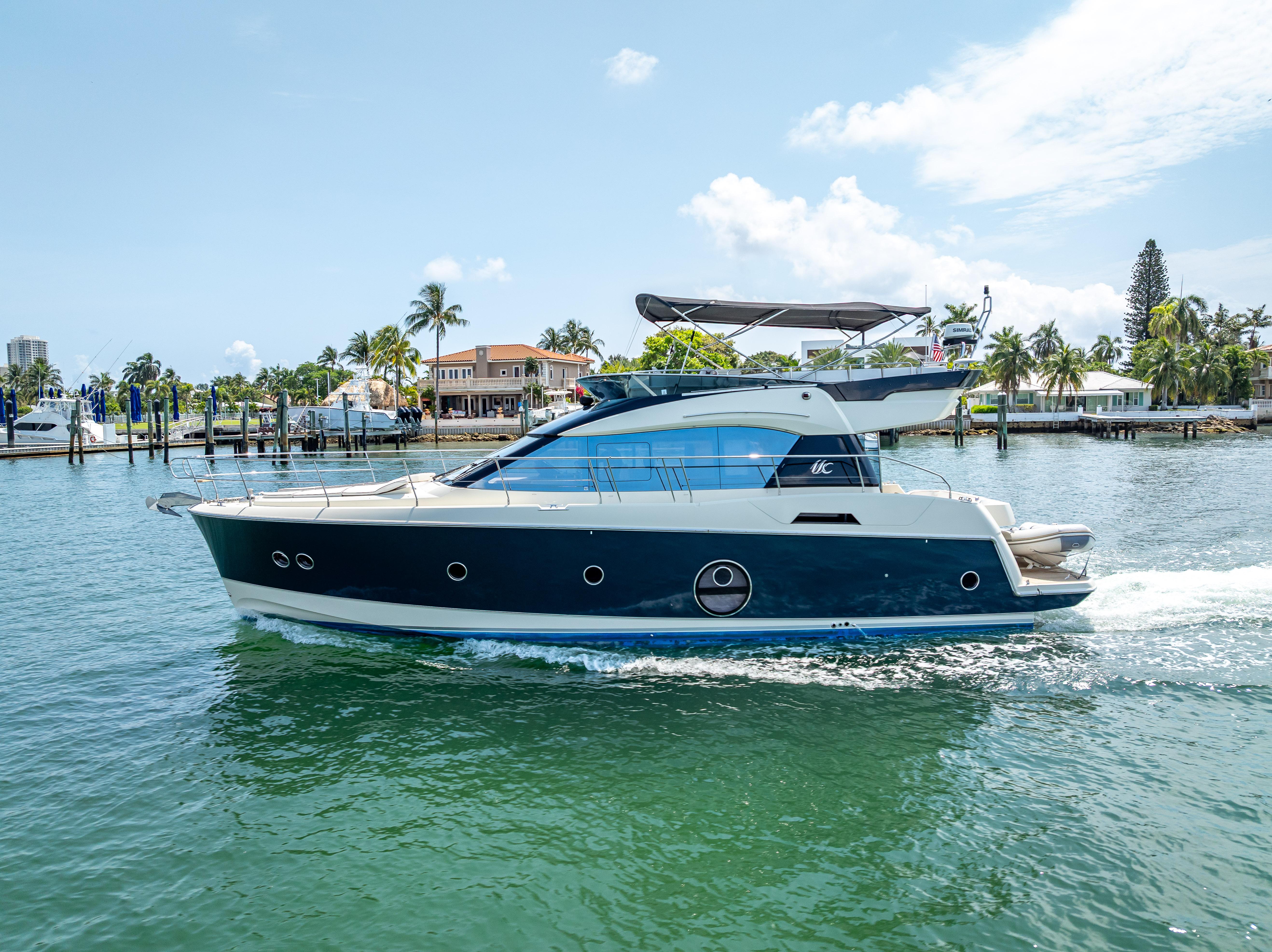 Yacht Photos Pics