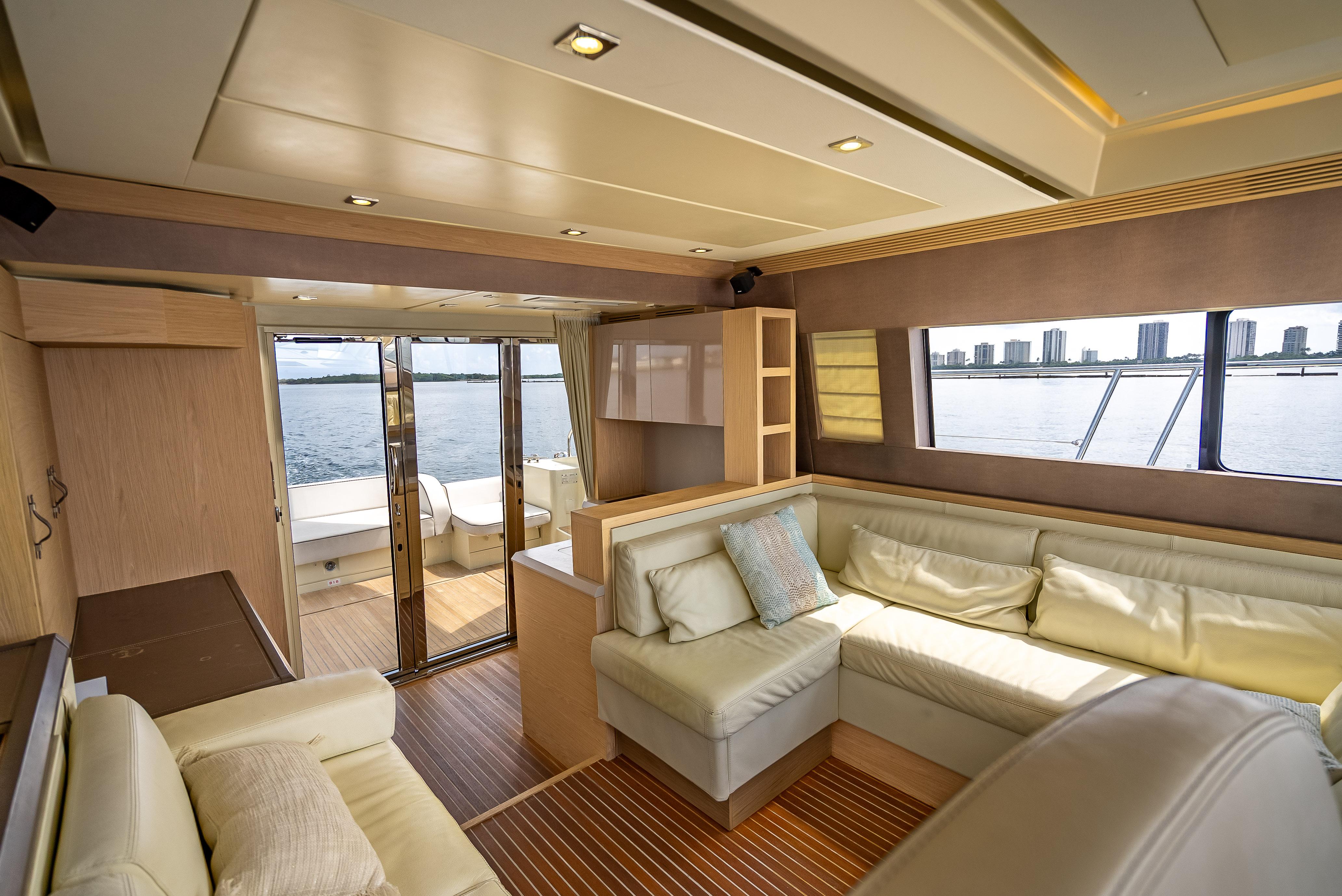 Yacht Photos Pics