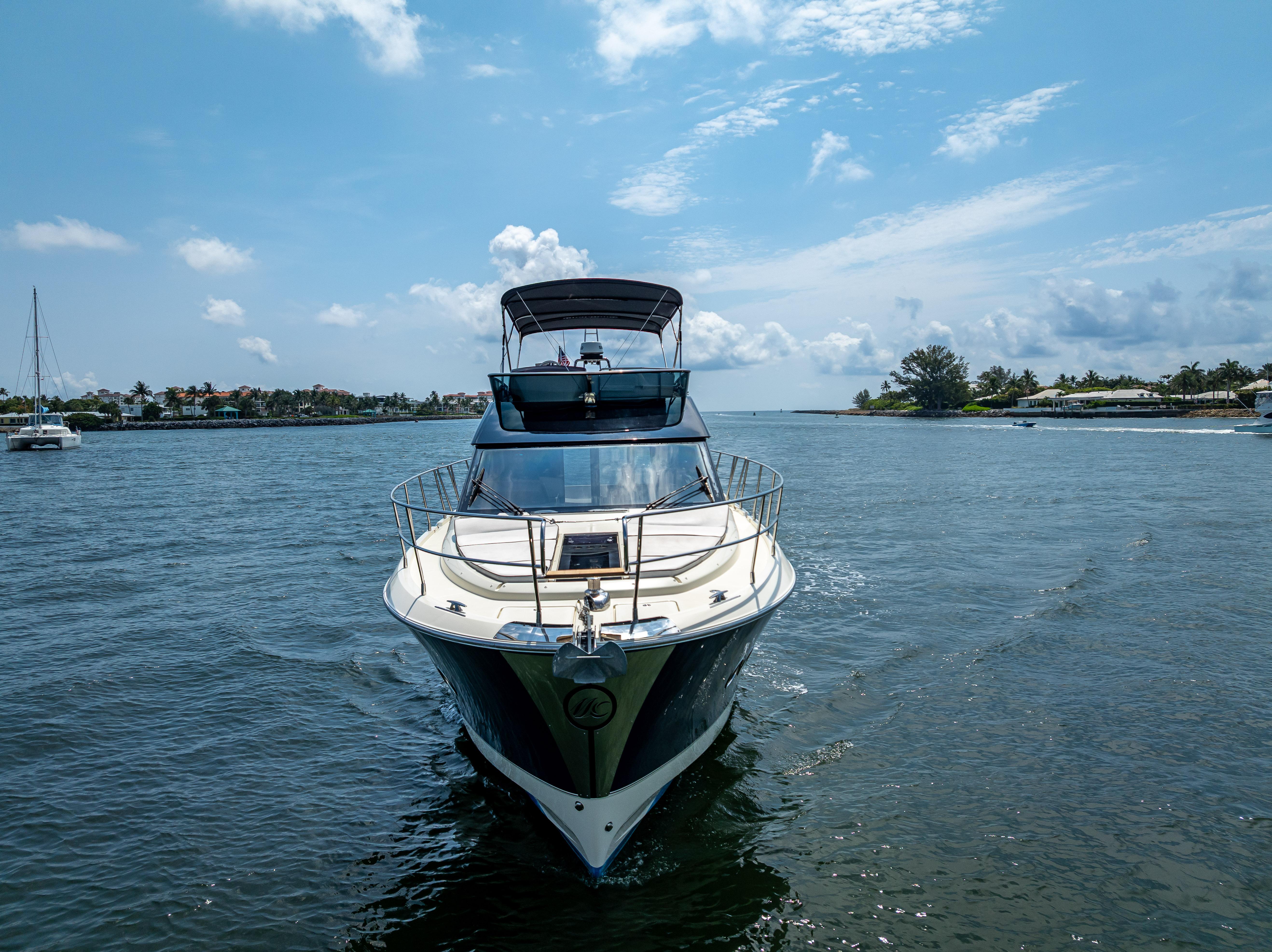 Yacht Photos Pics