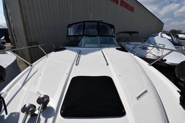 33' Bayliner, Listing Number 100913389, - Photo No. 4