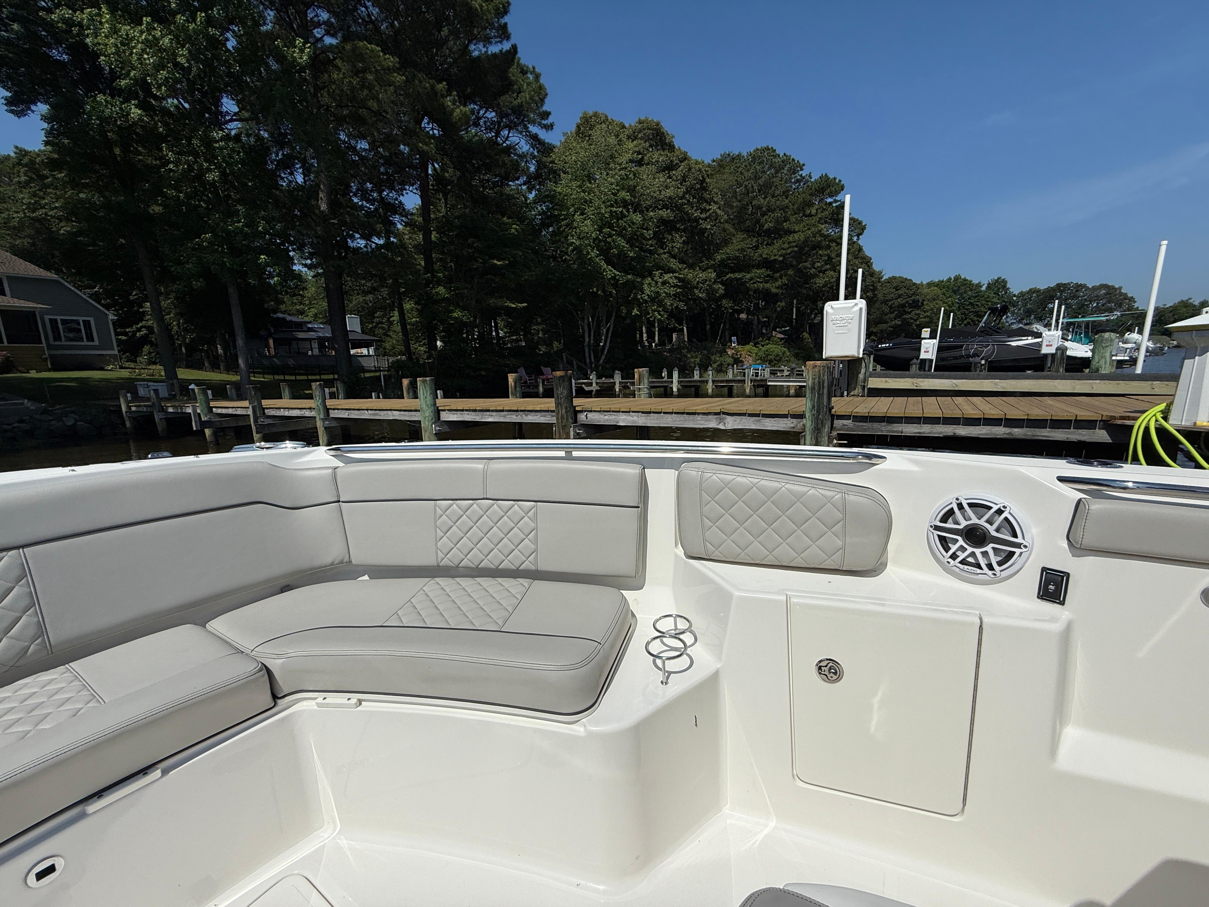 2024 Pursuit S 328 Sport-19