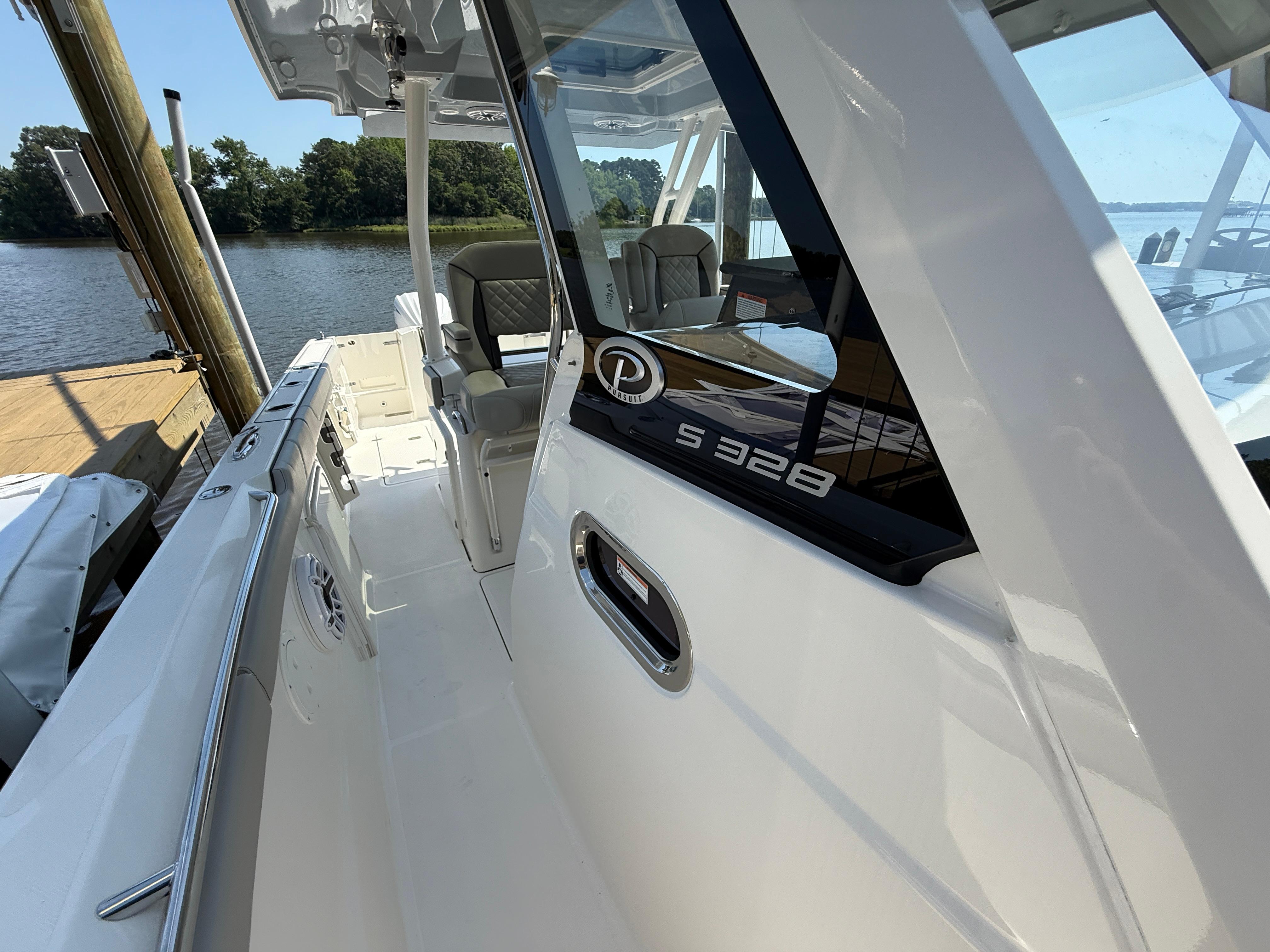 2024 Pursuit S 328 Sport-30