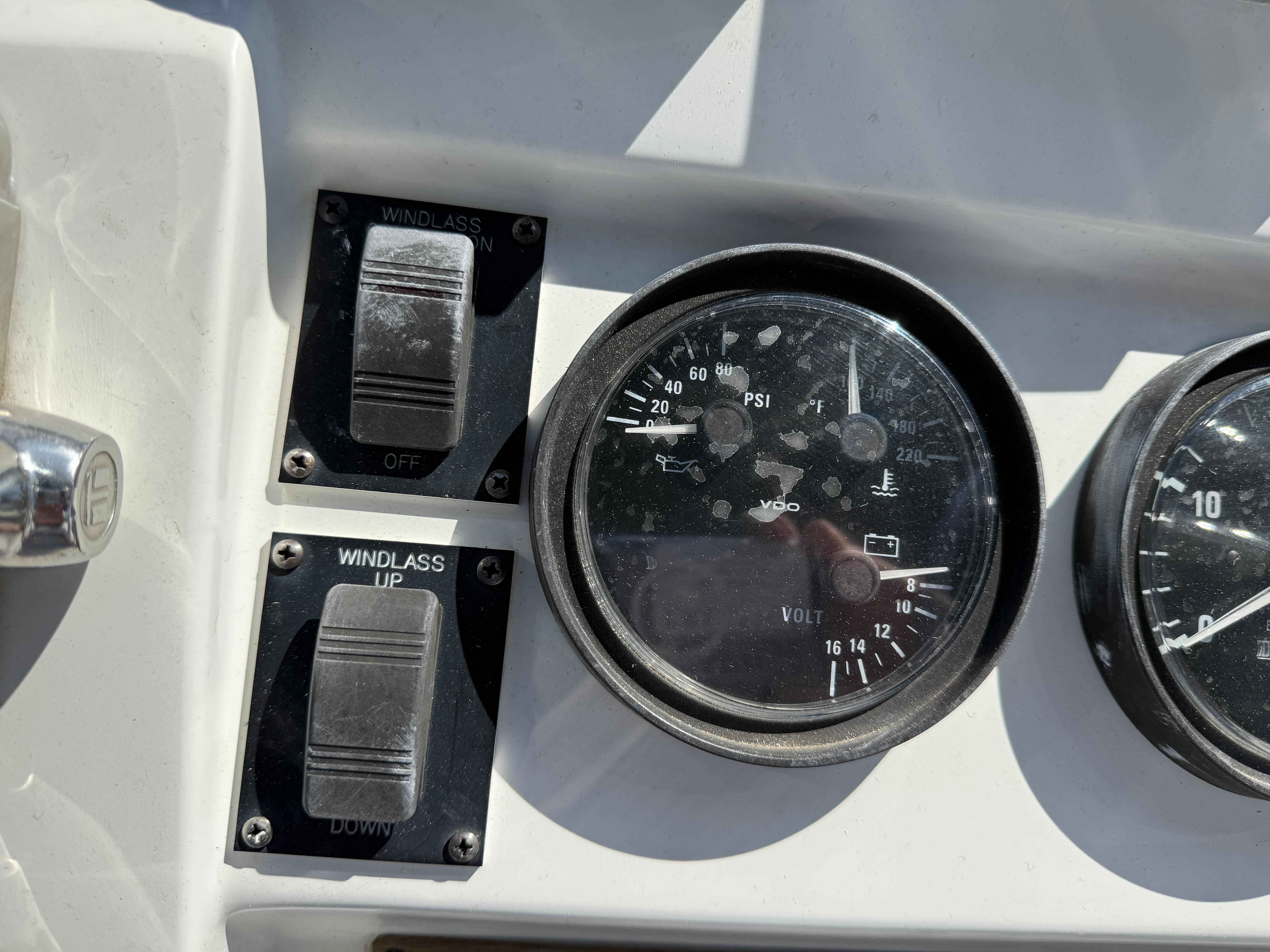 2001-mainship-390-trawler-power-9850397-20250624094034696-1