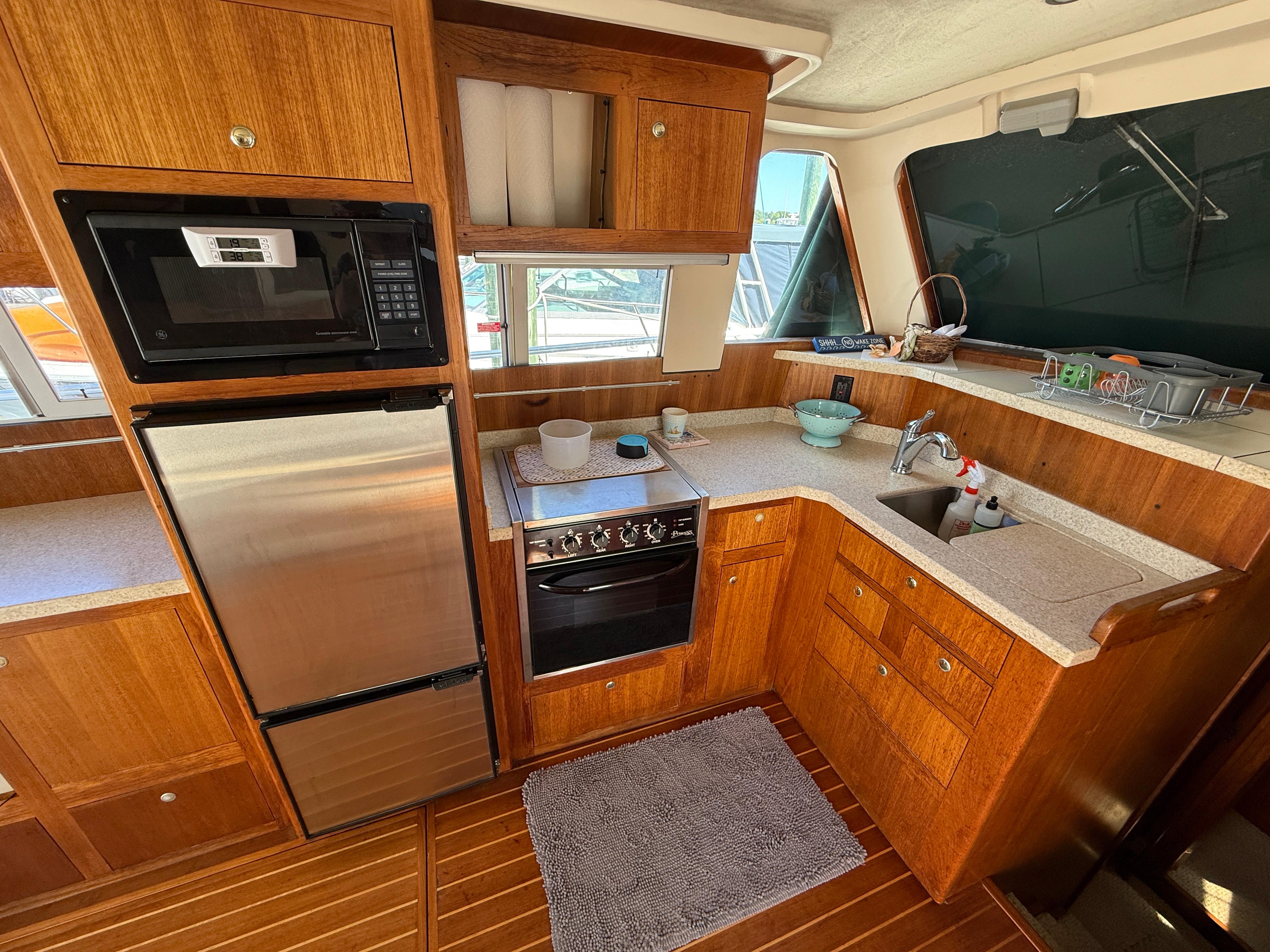 2001-mainship-390-trawler-power-9850397-20250624094223631-1