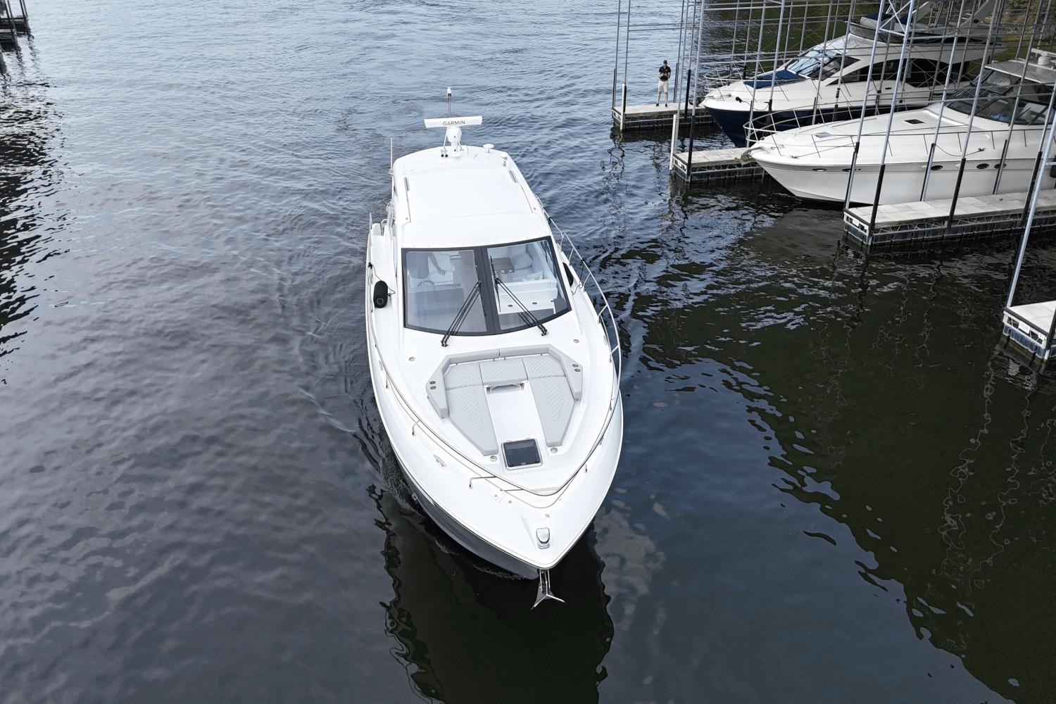 2025-cruisers-yachts-50c-power-9450397-966267098-0-260720241155-15