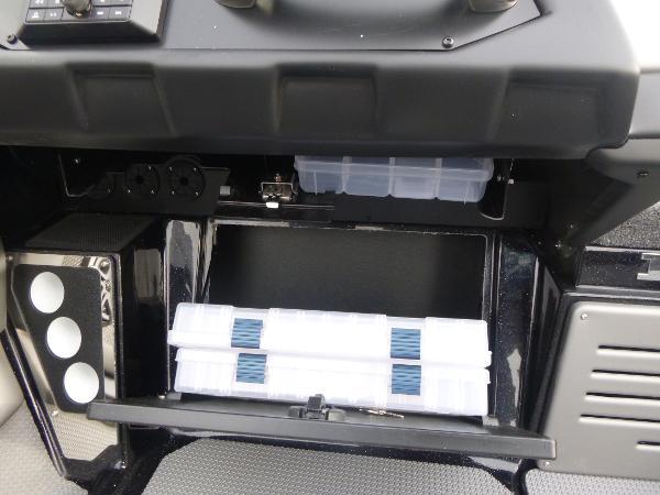 2025 Ranger 621FS Cup Equipped Gallery