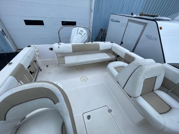 22' Robalo, Listing Number 100902635, - Photo No. 9